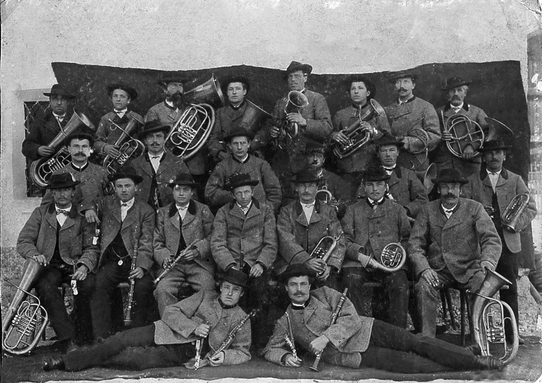 1897_Musikkapelle_Tristach 1897 Die warscheinlich älteste Aufnahme der Musikkapelle Tristach